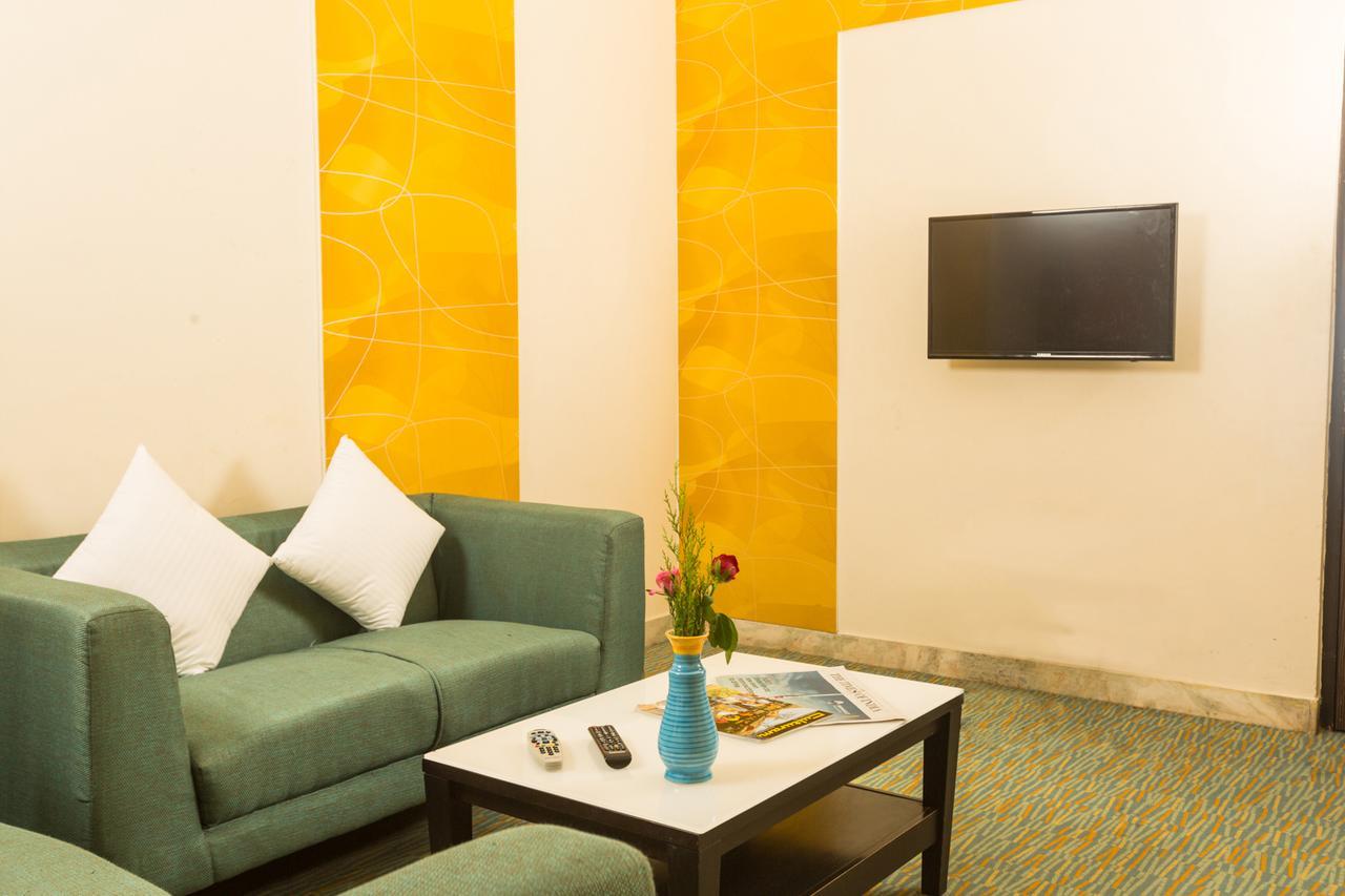 Siesta Star T. Nagar Hotel Csennai Kültér fotó