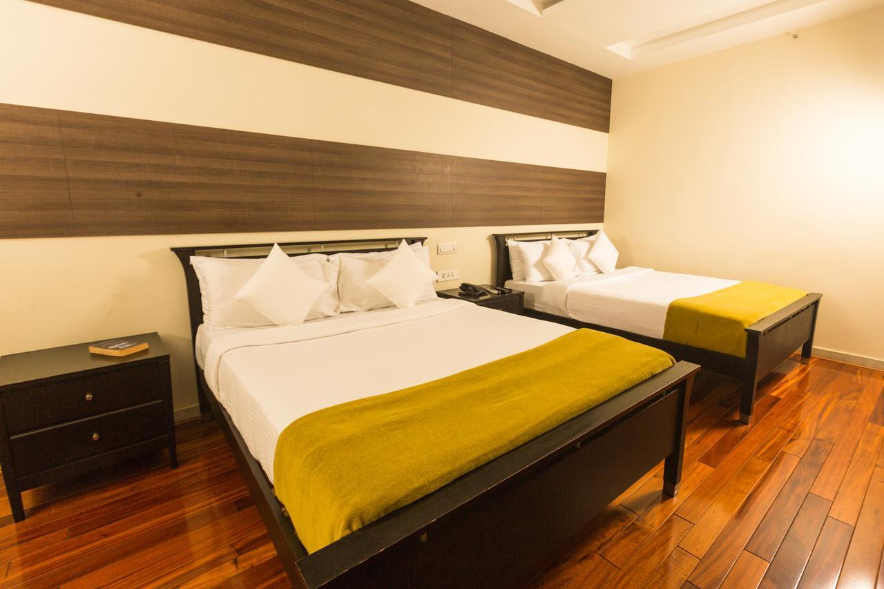 Siesta Star T. Nagar Hotel Csennai Kültér fotó