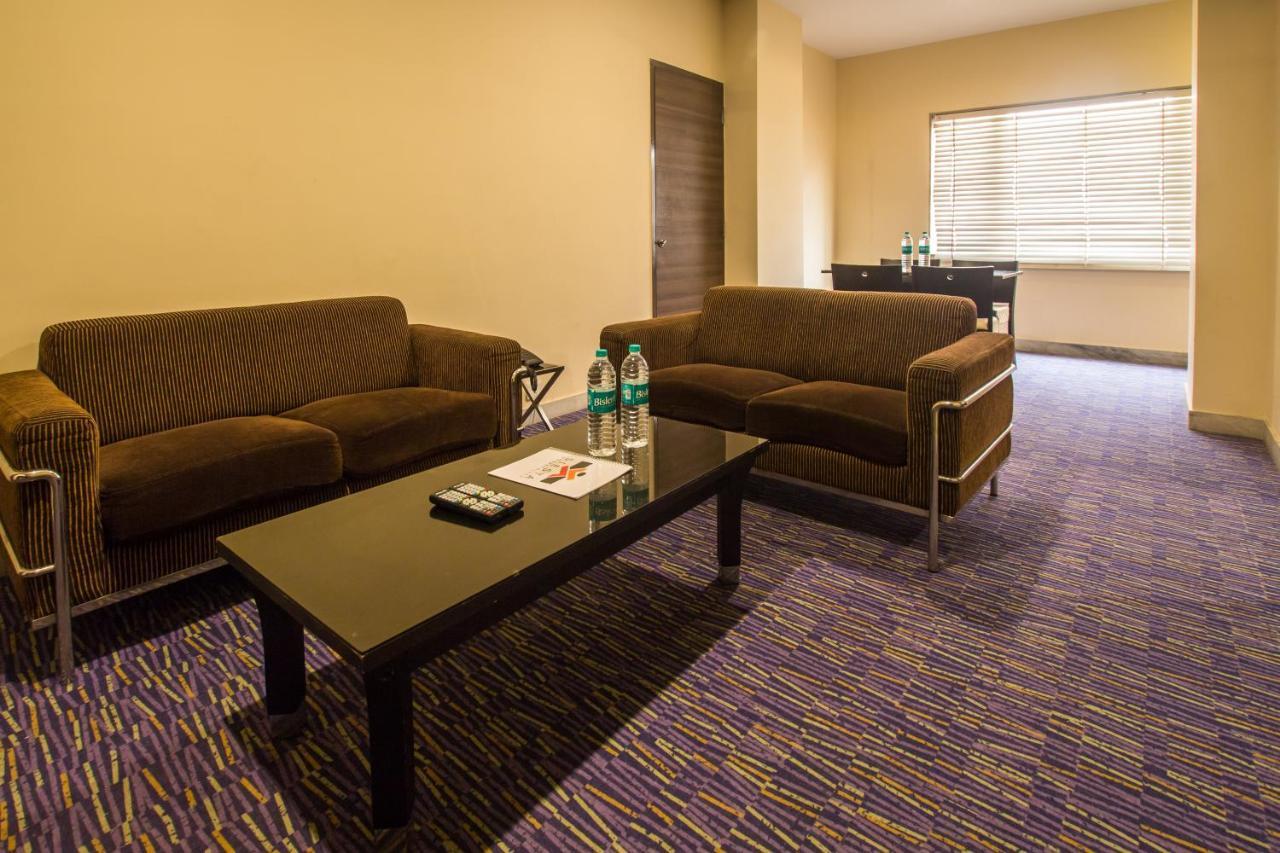 Siesta Star T. Nagar Hotel Csennai Kültér fotó